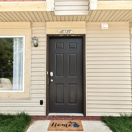 New! Comfy & Cozy Private Studio Flat